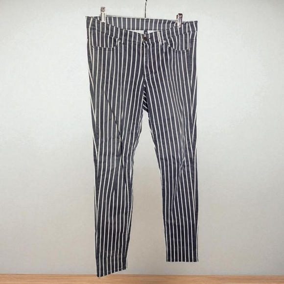 H&M Divided Sz 12 Monochrome Striped Skinny Jeans - Picture 1 of 6